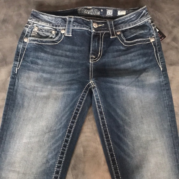 "NEW" Miss Me Jeans - Picture 2 of 2